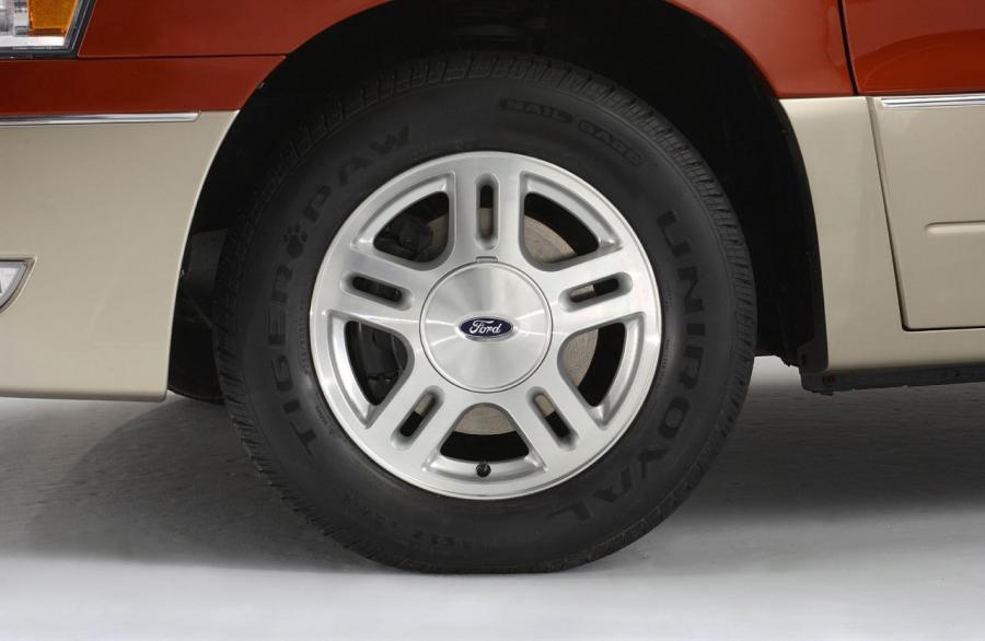  Ford Freestar 2004 года  (фото 4 из 7)
